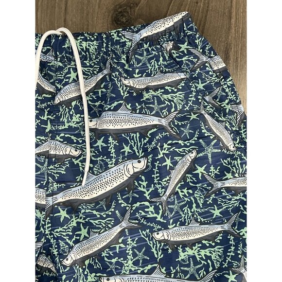 VINEYARD VINES Men’s Small Tarpon Fish Graphic Swim Trunks Swimsuit - Picture 3 of 5